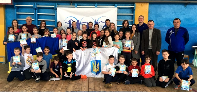 Учасники волонтерського